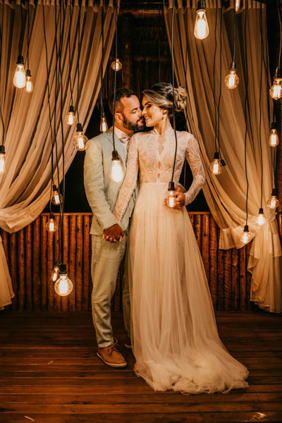 idei de posing - couple photography - fata care editeaza