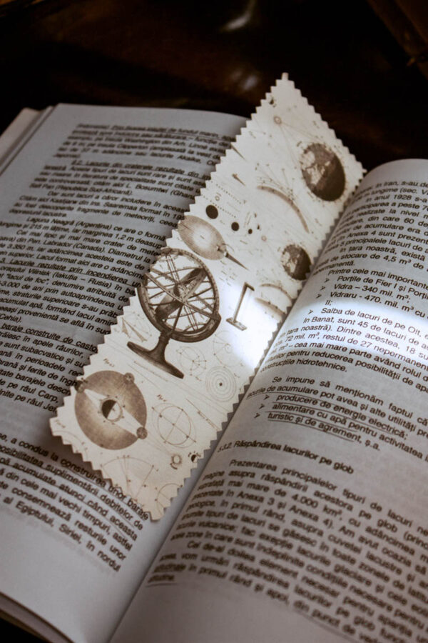 vintage bookmark set - print it yourself - fata care editează