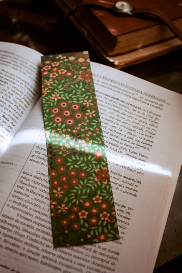 vintage bookmark set - print it yourself - fata care editează